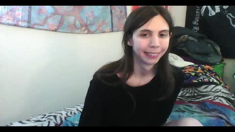 Luna online show from 01-25-25, 07:17