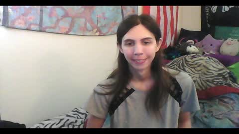 Luna online show from 09-16-25, 04:02