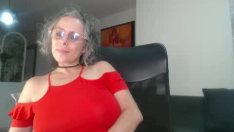 TotyPink online show from 01-30-25, 08:21