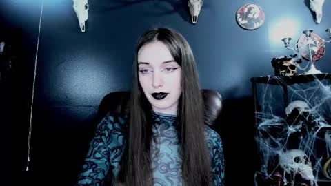 toxicdomme online show from 12-18-25, 08:37