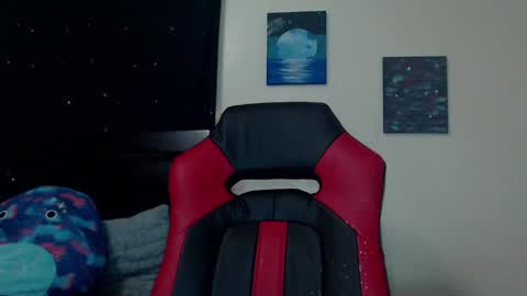 Snapshot of toxiclilly chatting on 12-11-24, 09:19 Lilly Miss Mistress Goddess Maam Queen Boss online show from 12-11-24, 09:19