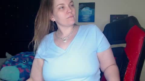 Snapshot of toxiclilly chatting on 02-04-25, 07:51 Lilly Miss Mistress Goddess Maam Queen Boss online show from 02-04-25, 07:51