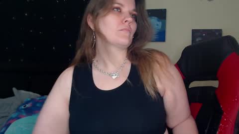 Snapshot of toxiclilly chatting on 03-05-25, 10:44 Lilly Miss Mistress Goddess Maam Queen Boss online show from 03-05-25, 10:44