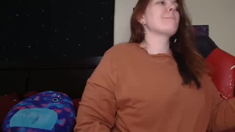 Snapshot of toxiclilly chatting on 09-30-25, 08:41 Lilly Miss Mistress Goddess Maam Queen Boss online show from 09-30-25, 08:41