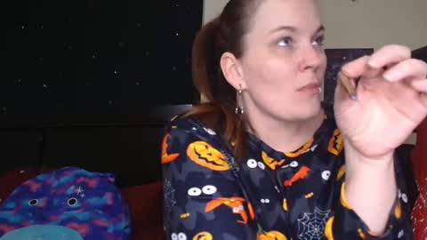 Snapshot of toxiclilly chatting on 10-26-25, 08:31 Lilly Miss Mistress Goddess Maam Queen Boss online show from 10-26-25, 08:31