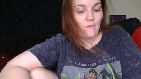 Snapshot of toxiclilly chatting on 12-19-25, 09:05 Lilly Miss Mistress Goddess Maam Queen Boss online show from 12-19-25, 09:05