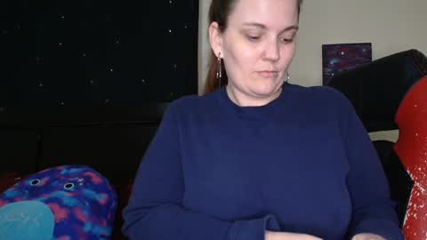 Snapshot of toxiclilly chatting on 01-06-26, 06:39 Lilly Miss Mistress Goddess Maam Queen Boss online show from 01-06-26, 06:39