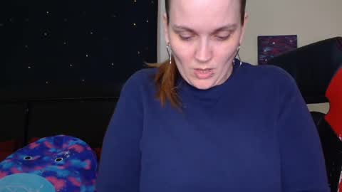 Snapshot of toxiclilly chatting on 01-11-26, 07:35 Lilly Miss Mistress Goddess Maam Queen Boss online show from 01-11-26, 07:35