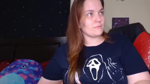 Snapshot of toxiclilly chatting on 01-13-26, 05:57 Lilly Miss Mistress Goddess Maam Queen Boss online show from 01-13-26, 05:57