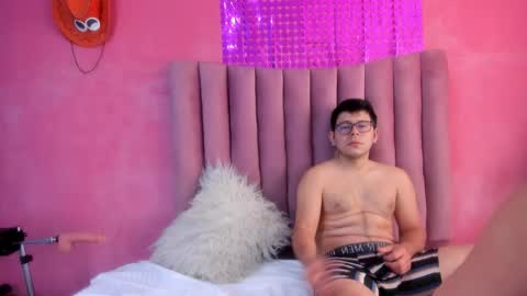 toxiclove01 online show from 09-30-25, 06:13