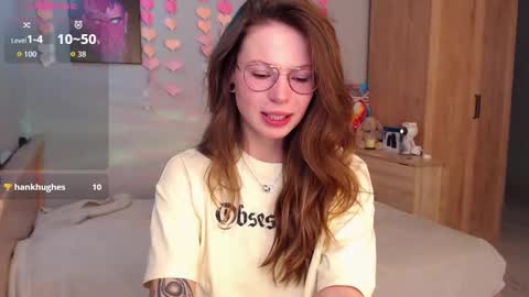 Snapshot of toxkiss chatting on 09-24-25, 04:49 toxkiss online show from 09-24-25, 04:49