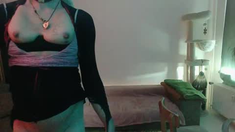 Patrizia online show from 02-17-25, 11:55