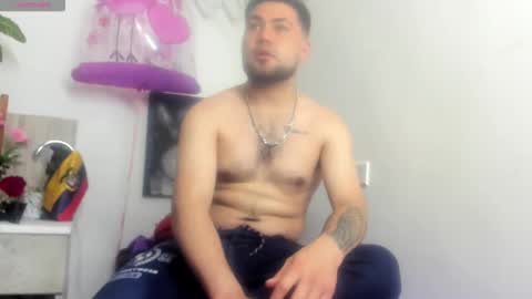 Snapshot of toysboys22 chatting on 05-21-26, 03:35 toysboys22 online show from 05-21-26, 03:35