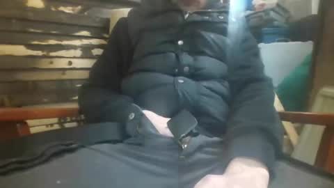 Snapshot of tr8e035 chatting on 12-02-25, 09:47 tr8e035 online show from 12-02-25, 09:47