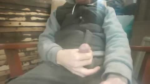 Snapshot of tr8e035 chatting on 12-05-25, 01:31 tr8e035 online show from 12-05-25, 01:31