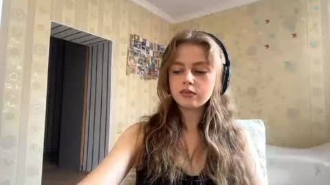 Liv 1st day online show from 07-24-26, 10:13