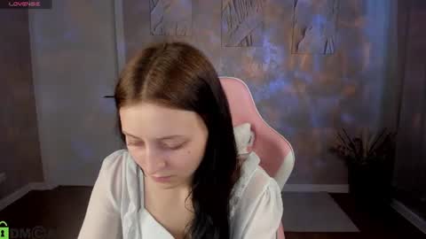 tracey_gill online show from 06-08-26, 09:09