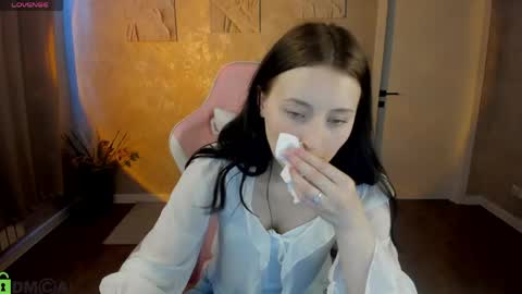 tracey_gill online show from 06-09-26, 09:10