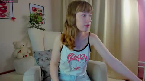 tracy_aww online show from 02-10-26, 07:23