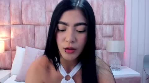 Snapshot of tracy_daniels chatting on 10-06-25, 07:33 Tracy Daniels online show from 10-06-25, 07:33