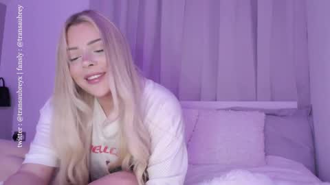 aubrey 3 online show from 10-02-25, 07:43