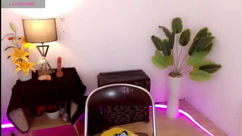 Selena the real cummer online show from 12-04-24, 03:04
