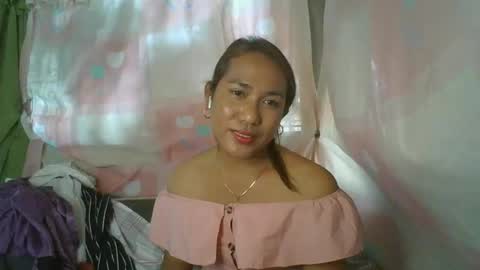 transhottie28 online show from 03-02-25, 05:33