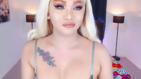 Snapshot of transplayfullolivia chatting on 04-06-26, 08:48 KYLIE BELLA TS online show from 04-06-26, 08:48