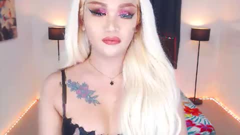 Snapshot of transplayfullolivia chatting on 04-09-26, 07:58 KYLIE BELLA TS online show from 04-09-26, 07:58