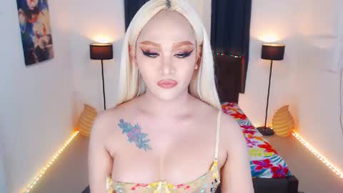 Snapshot of transplayfullolivia chatting on 04-13-26, 10:43 KYLIE BELLA TS online show from 04-13-26, 10:43