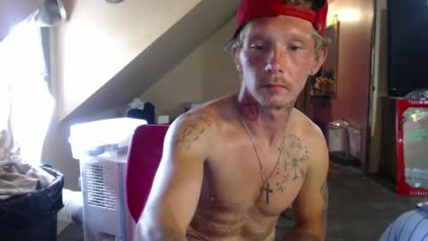 Snapshot of trapmasterb710 chatting on 06-14-26, 06:21 trapmasterb710 online show from 06-14-26, 06:21