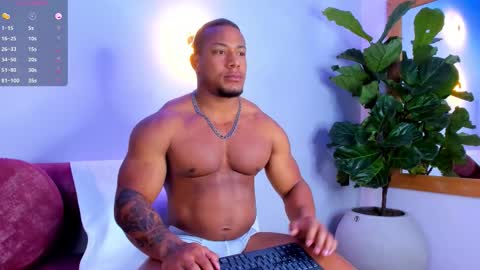 Snapshot of travis_lenox_ chatting on 10-24-25, 01:18 Travis online show from 10-24-25, 01:18