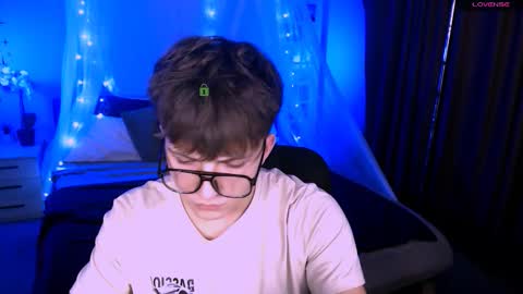 Travis online show from 11-24-25, 07:57