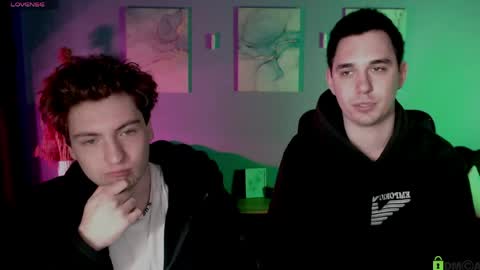 Travis online show from 04-30-26, 08:42