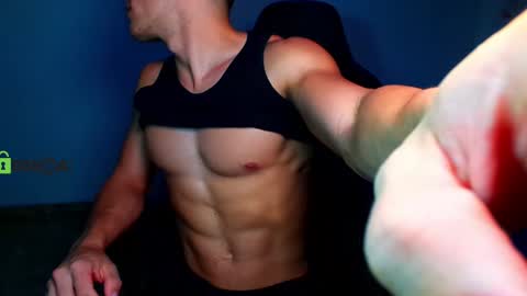 Snapshot of travisdiamonds chatting on 12-07-24, 12:30 TRAVIS. online show from 12-07-24, 12:30