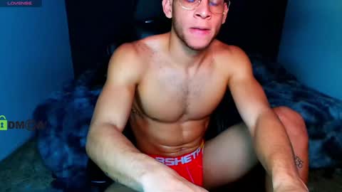 Snapshot of travisdiamonds chatting on 01-08-25, 12:28 TRAVIS. online show from 01-08-25, 12:28