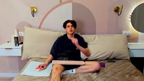 Snapshot of travisrivas chatting on 02-18-26, 02:57 travisrivas online show from 02-18-26, 02:57