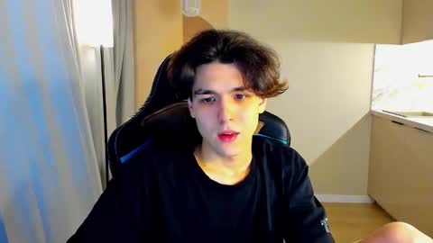 Snapshot of travisrivas chatting on 03-10-26, 12:43 travisrivas online show from 03-10-26, 12:43