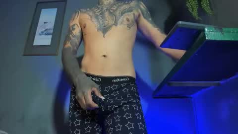 TRAV - INDEPENDENT MODEL online show from 10-22-25, 02:45