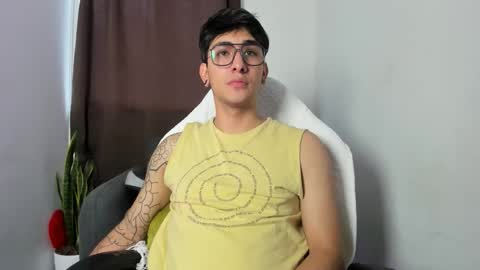 Trebol Lynn online show from 12-16-25, 06:57