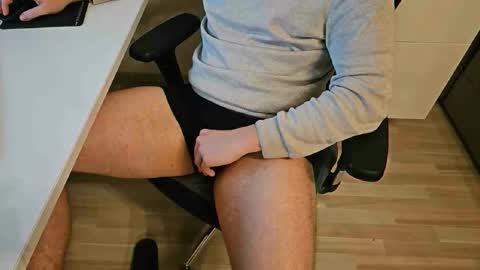 tree1989 online show from 12-29-24, 09:41