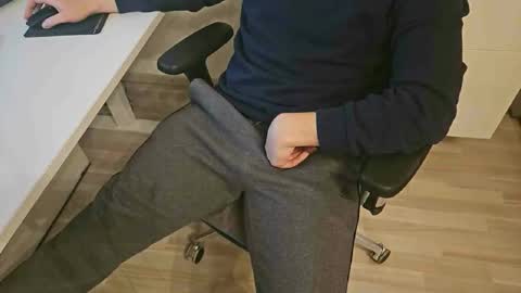 tree1989 online show from 01-04-25, 07:02