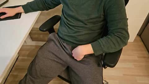 tree1989 online show from 01-12-25, 07:21