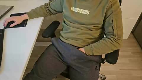 tree1989 online show from 02-13-25, 07:52