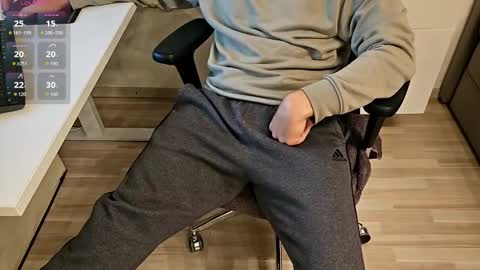 tree1989 online show from 09-30-25, 06:13