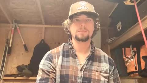 Snapshot of treeman817 chatting on 05-07-26, 01:49 treeman817 online show from 05-07-26, 01:49