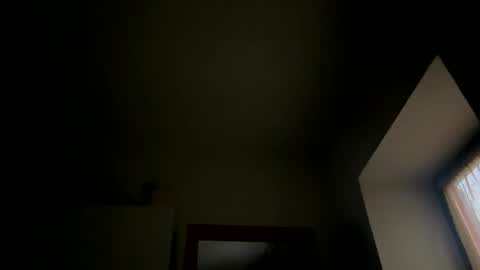 Snapshot of trembi1234 chatting on 01-28-25, 08:04 trembi1234 online show from 01-28-25, 08:04