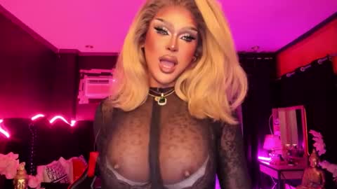 Jade online show from 10-14-25, 01:28