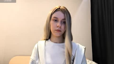 Snapshot of tressamarshbanks chatting on 11-02-25, 06:43 Alice online show from 11-02-25, 06:43