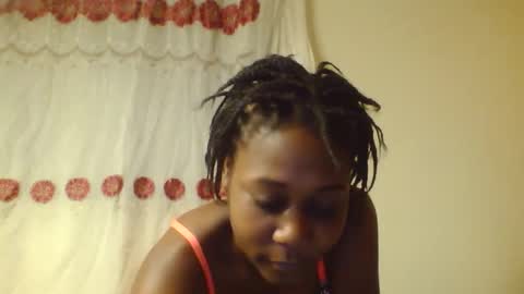 Snapshot of tresyamber chatting on 05-07-26, 01:11 tresyamber online show from 05-07-26, 01:11